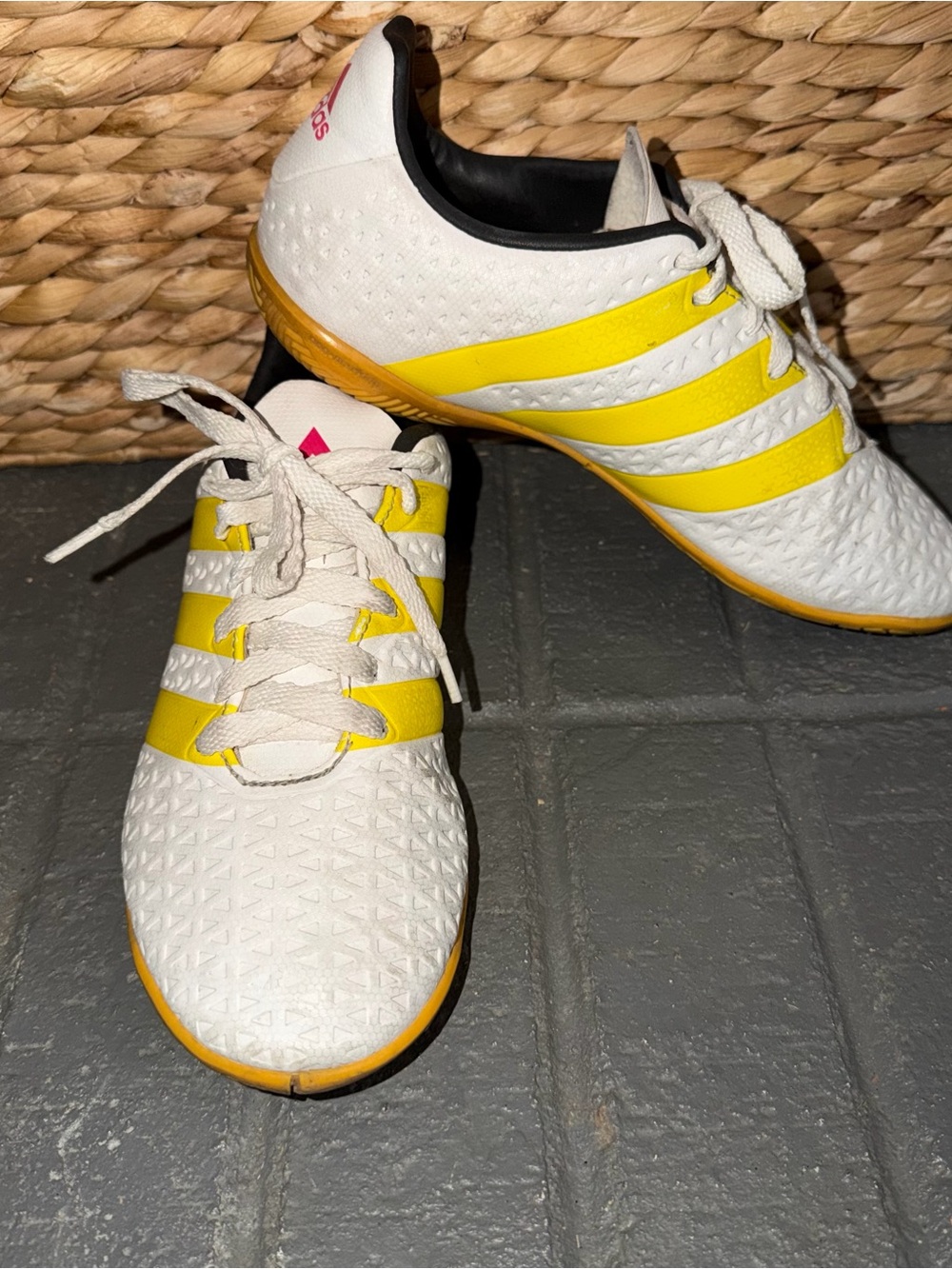 Adidas Ace 16.4 Indoor Soccer Shoes Womens 6 White Yellow Indoor Flat Turf